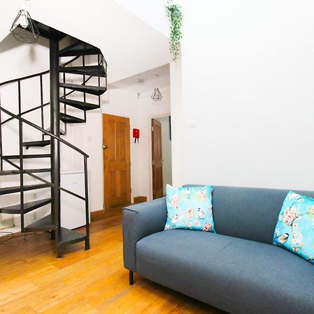 Two Bedroom In Islington Londra Esterno foto