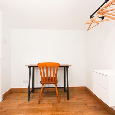 Two Bedroom In Islington Londra Esterno foto