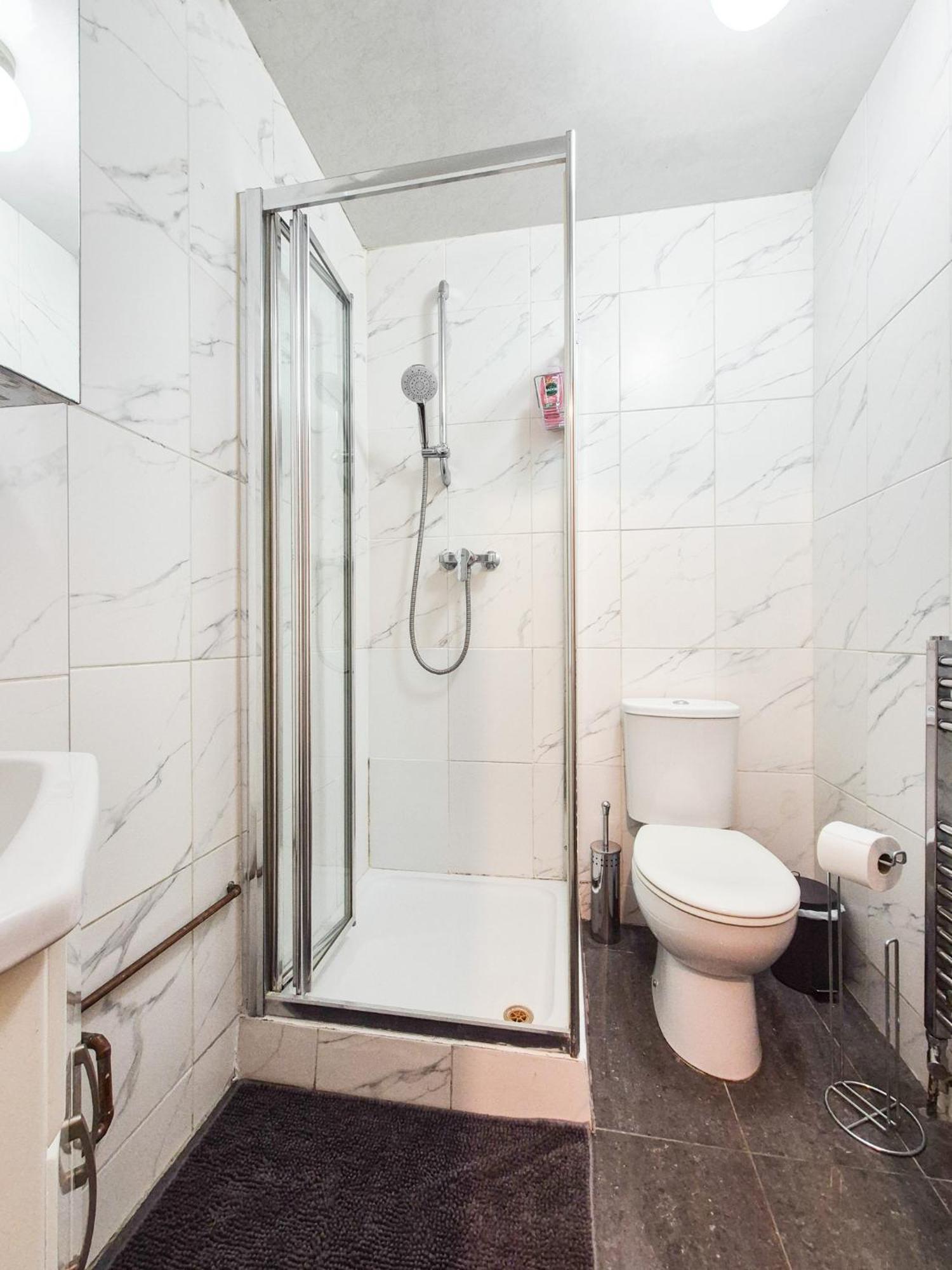 Two Bedroom In Islington Londra Esterno foto
