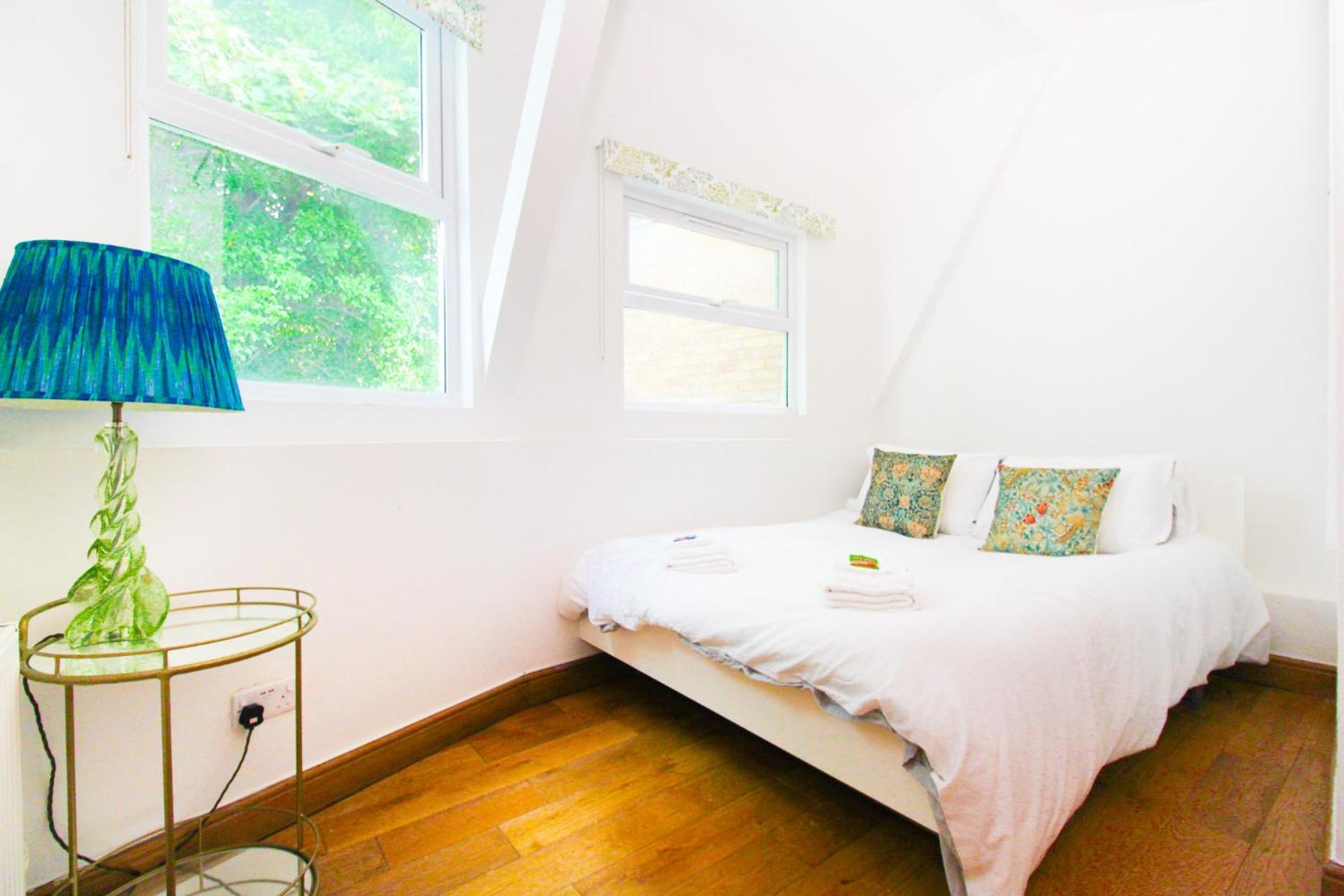 Two Bedroom In Islington Londra Esterno foto