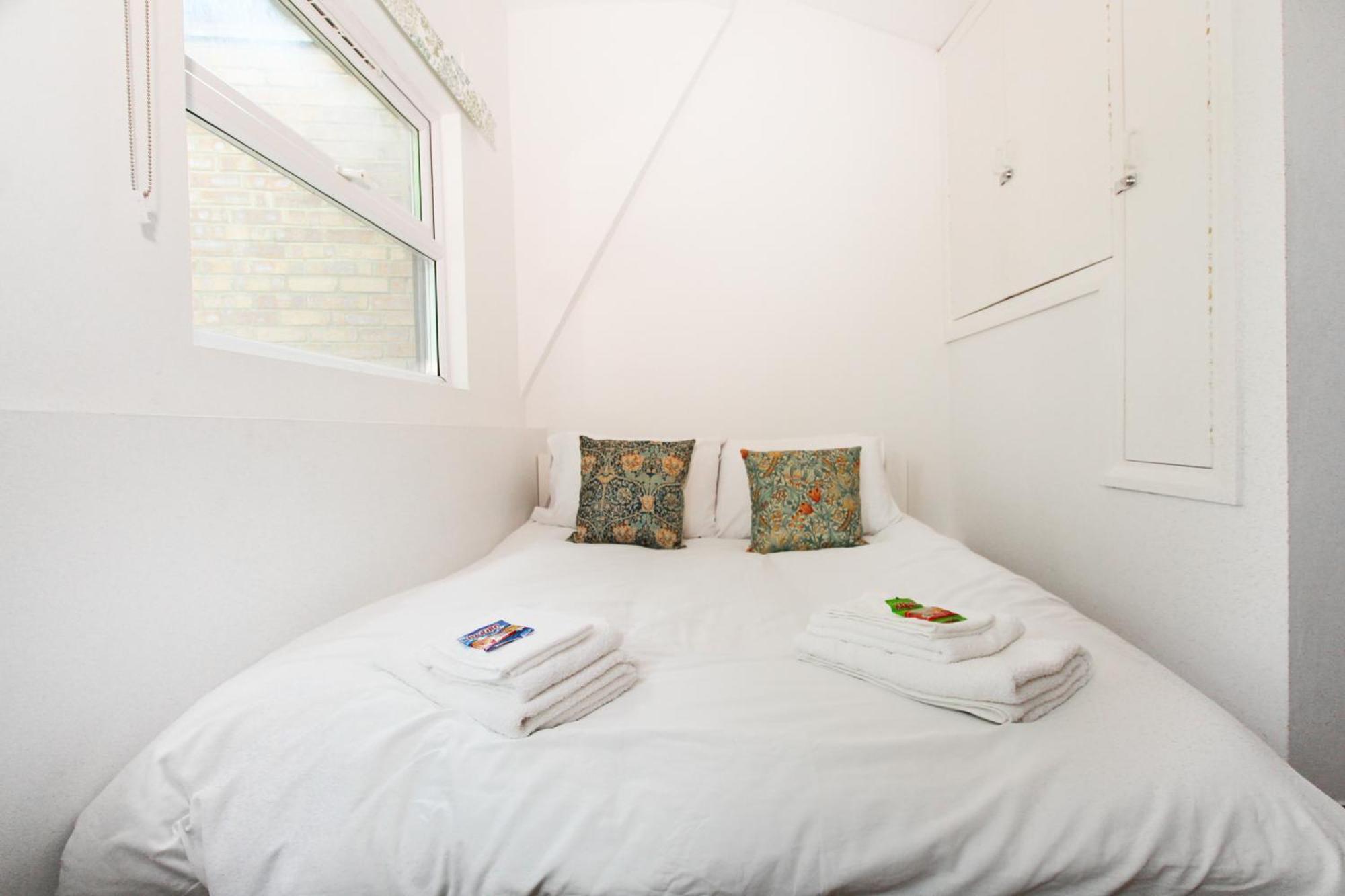 Two Bedroom In Islington Londra Esterno foto